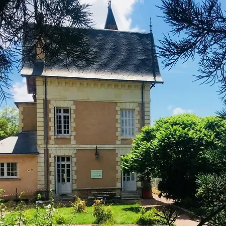 Le Manoir Sequoia *